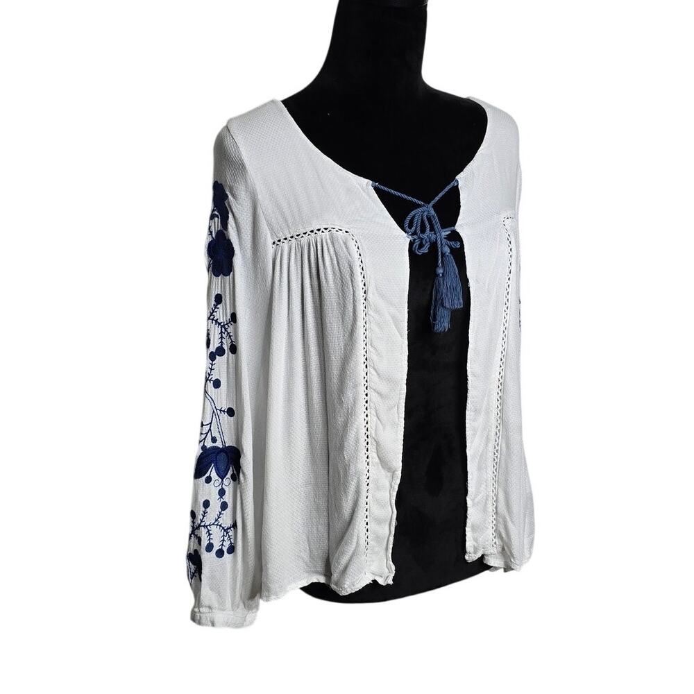 Lipslide White Blue Floral Embroidered Boho Peasant Blouse Medium Tassel Tie